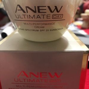 AVON Anew Ultimate day cream spf25